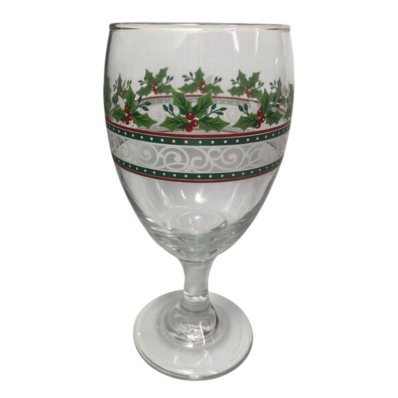 Holly and Berries Iced Tea Water Glasses Christmas 7” Holiday Set Of 2 - Picture 3 of 8